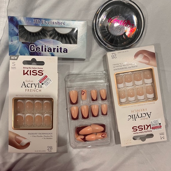 Kiss press on nails and lashes - Picture 2 of 2